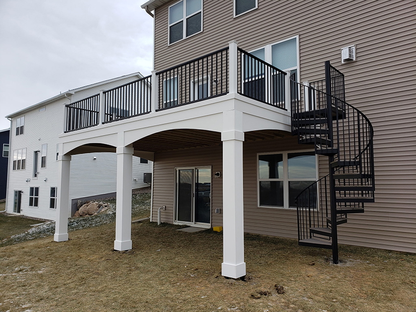 TimberTech Decking & Arched Column Wraps - Custom deck built by Dream Decks in Twin Cities, Minnesota