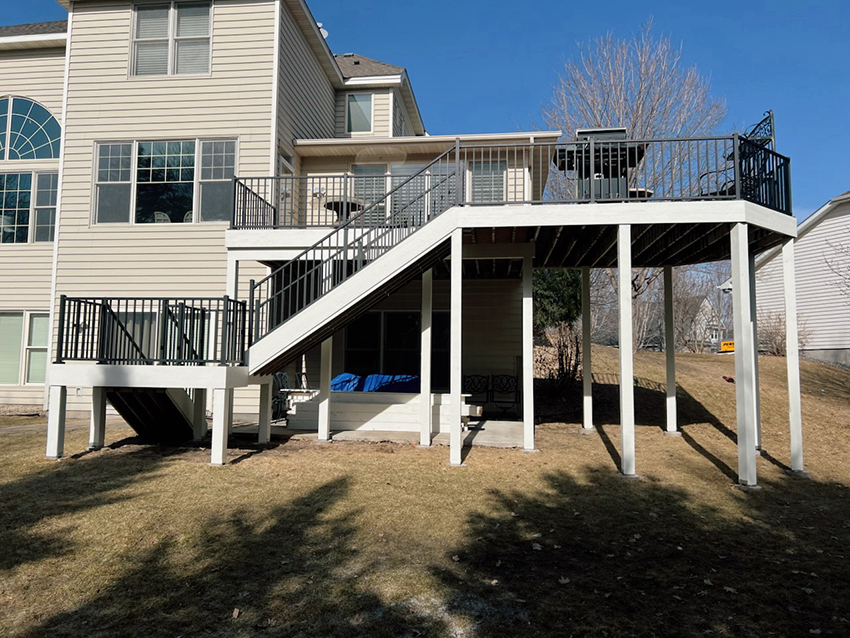 TimberTech & Westbury – Modern Design - Custom deck built by Dream Decks in Twin Cities, Minnesota