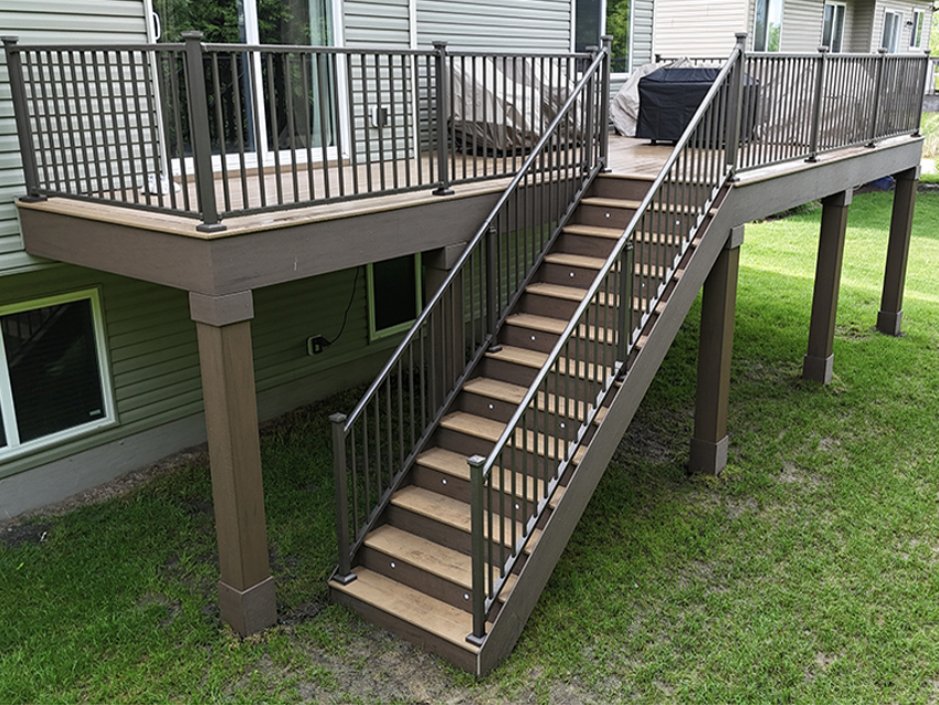 Westbury Post Cap Lights & Recessed Riser Lights - Custom deck built by Dream Decks in Twin Cities, Minnesota