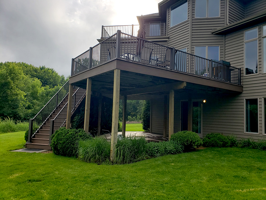 Westbury Railing & TimberTech – View 1 - Custom deck built by Dream Decks in Twin Cities, Minnesota