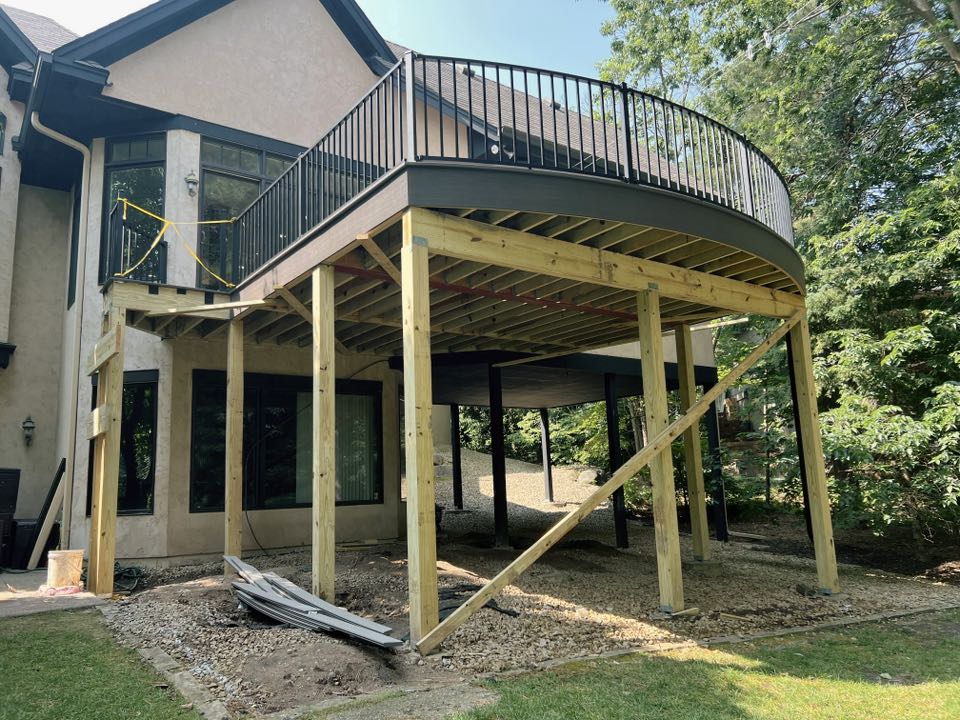 Outdoor Kitchens & Living Spaces in Edina