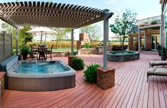 Hot Tub & Pool Decks